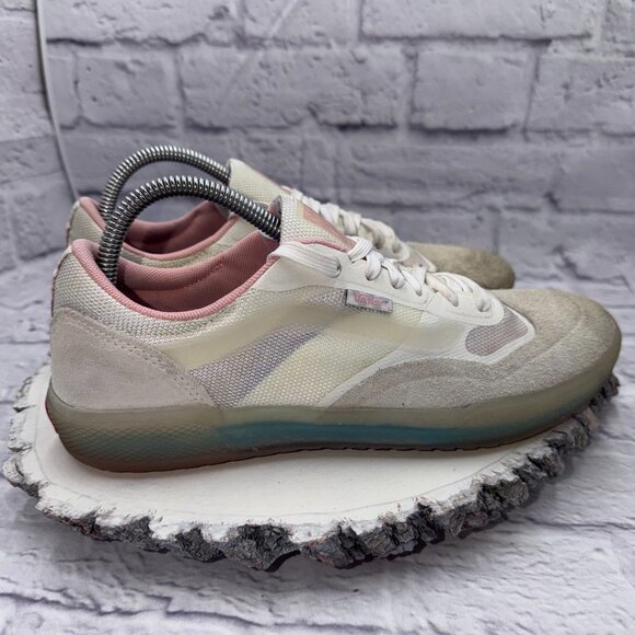 Vans Off The Wall AVE Pro Skateboard Shoe White Pink MENS 8.5 Women 10 - Picture 1 of 11